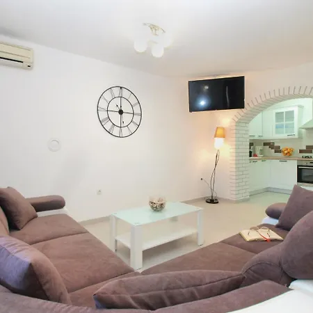 Feriehus Angelina 1233 Barban