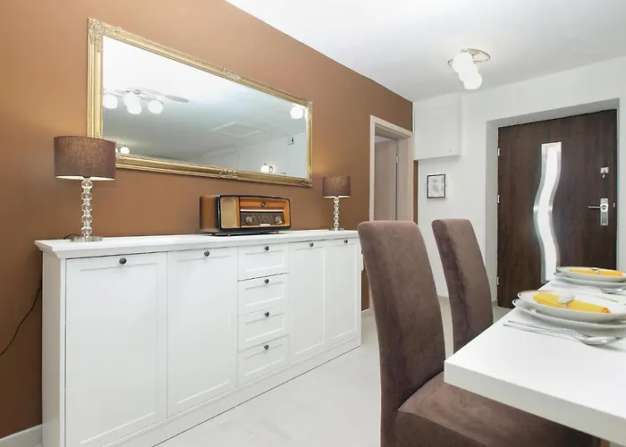 Angelina 1233 * Barban