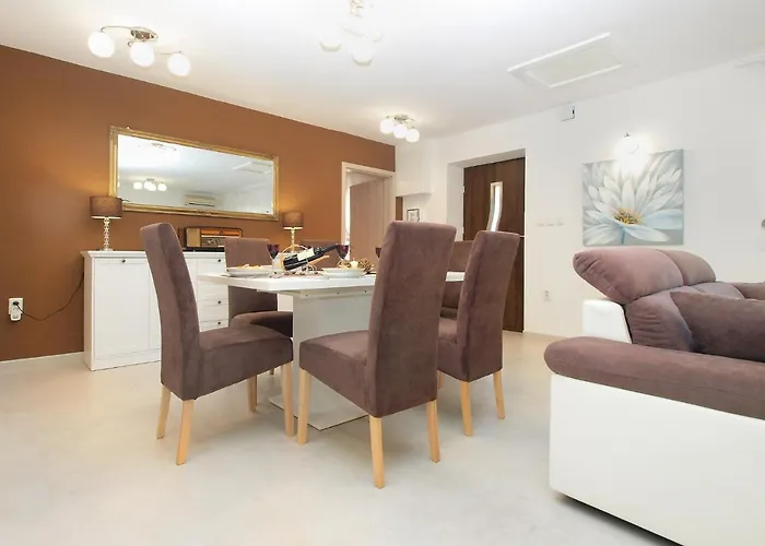 Angelina 1233 Barban