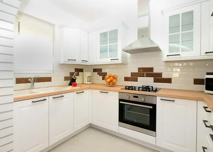 Angelina 1233 * Barban